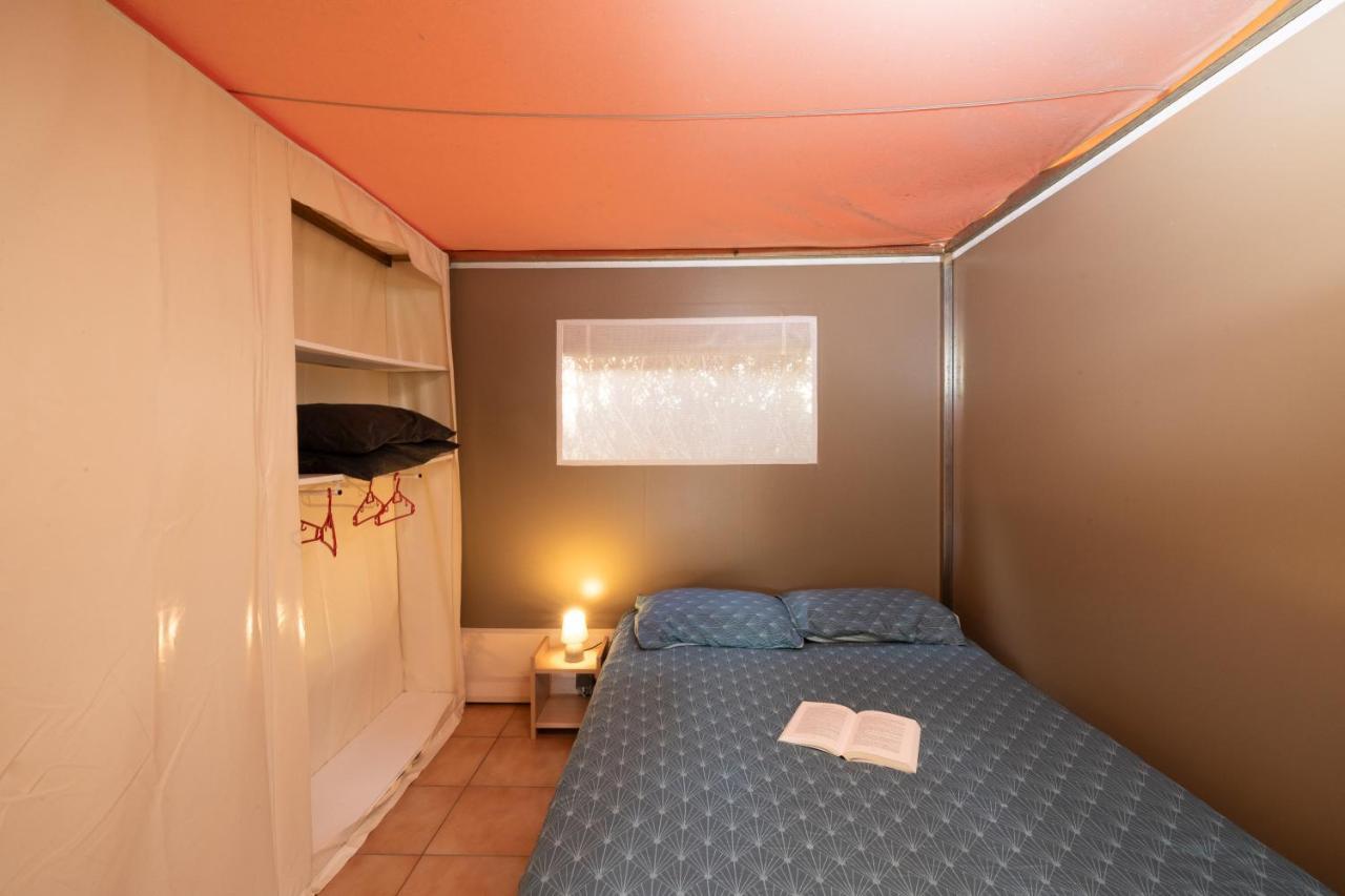 Camping Le Lac Des Sapins Cublize Esterno foto