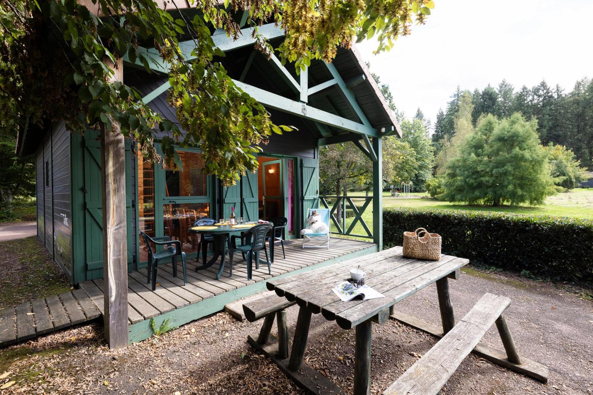 Camping Le Lac Des Sapins Cublize Esterno foto
